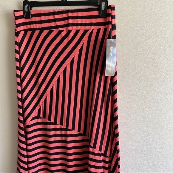 Brat Star Maxi Skirt Jrs. - Picture 5 of 7